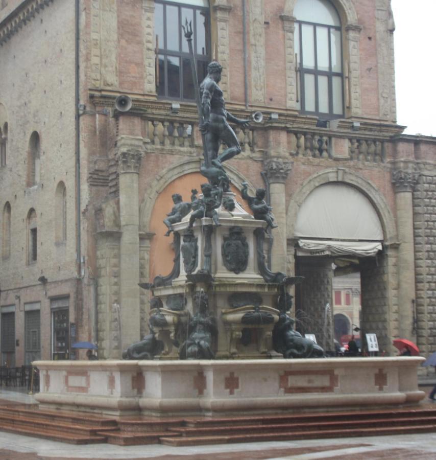 Appartamento Blu Centro Storico Bolonha Exterior foto
